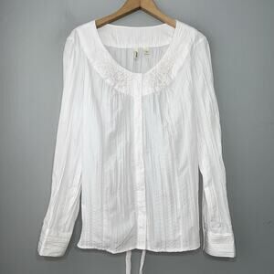 St Johns Bay Size XL Crinkle Pleat White Embroidered Tie Back Button Up Shirt